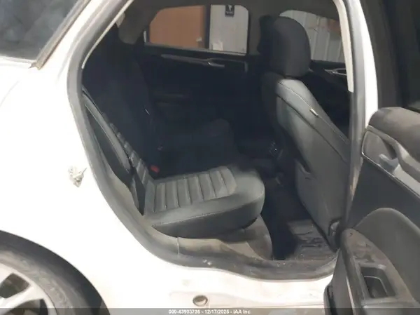 3FA6P0HD2KR173718 2019 FORD FUSION - Image 8