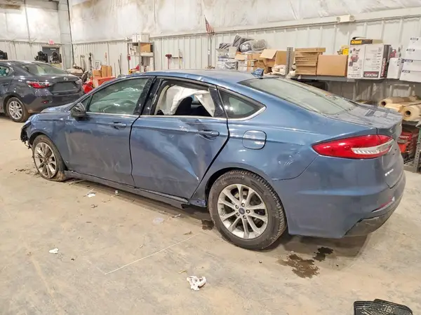 3FA6P0HD2KR195556 2019 FORD FUSION - Image 2