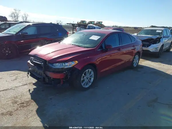 3FA6P0HD2KR195606 2019 FORD FUSION - Image 2