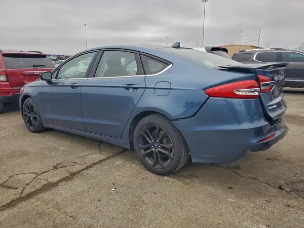 3FA6P0HD2KR196044 2019 FORD FUSION - Image 2