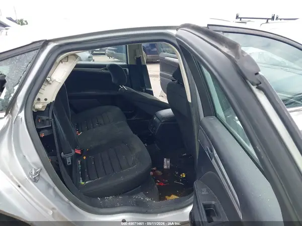 3FA6P0HD2KR198828 2019 FORD FUSION - Image 8