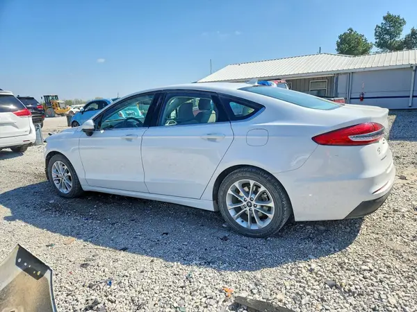 3FA6P0HD2KR199235 2019 FORD FUSION - Image 2
