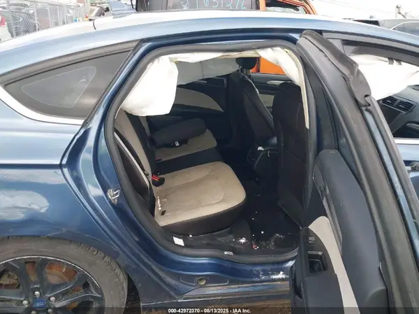 3FA6P0HD2KR213358 2019 FORD FUSION - Image 8