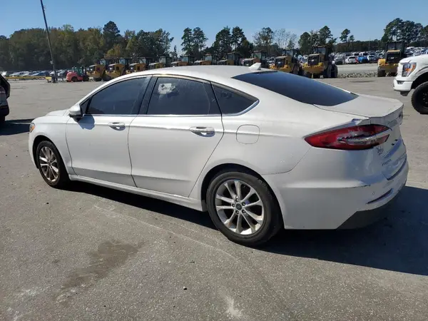 3FA6P0HD2KR213893 2019 FORD FUSION - Image 2