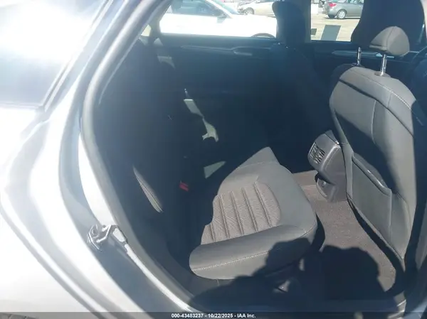 3FA6P0HD2KR216115 2019 FORD FUSION - Image 8