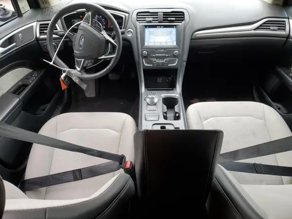 3FA6P0HD2KR231651 2019 FORD FUSION - Image 8