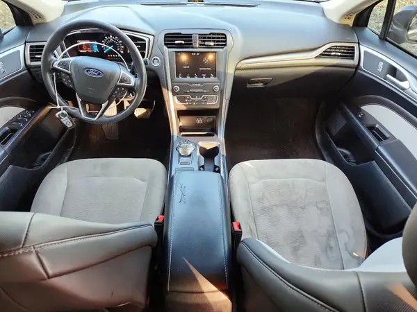 3FA6P0HD2KR245601 2019 FORD FUSION - Image 8
