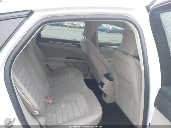 3FA6P0HD2KR246053 2019 FORD FUSION - Image 8