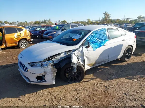 3FA6P0HD2KR248983 2019 FORD FUSION - Image 2