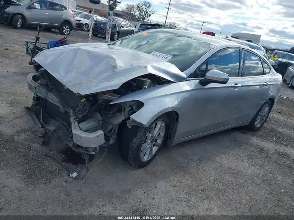 3FA6P0HD2KR275195 2019 FORD FUSION - Image 2