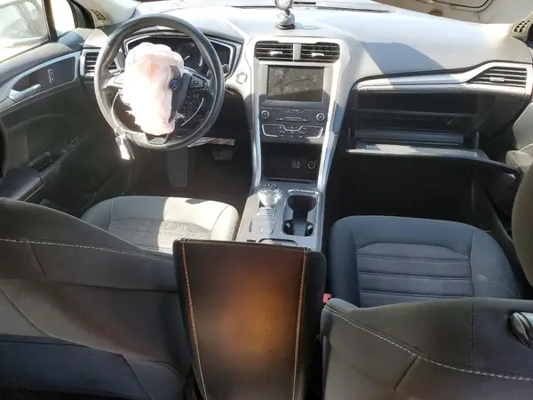 3FA6P0HD2KR275245 2019 FORD FUSION - Image 8