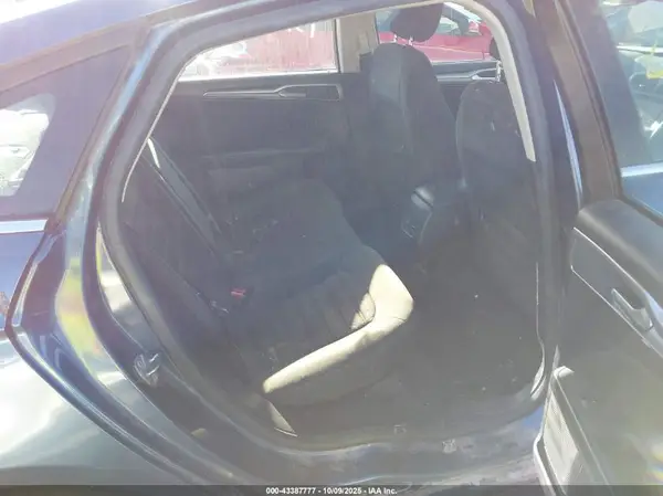 3FA6P0HD2KR275312 2019 FORD FUSION - Image 8