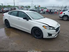 3FA6P0HD2KR282390 2019 FORD FUSION