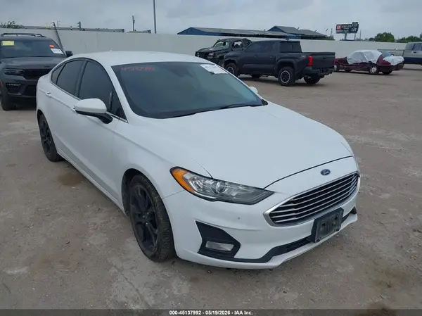 3FA6P0HD2KR283197 2019 FORD FUSION - Image 1