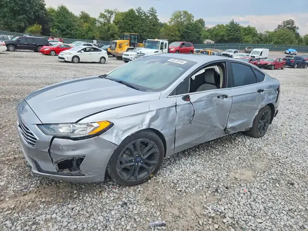 3FA6P0HD2LR102889 2020 FORD FUSION - Image 1