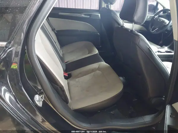 3FA6P0HD2LR105209 2020 FORD FUSION - Image 8