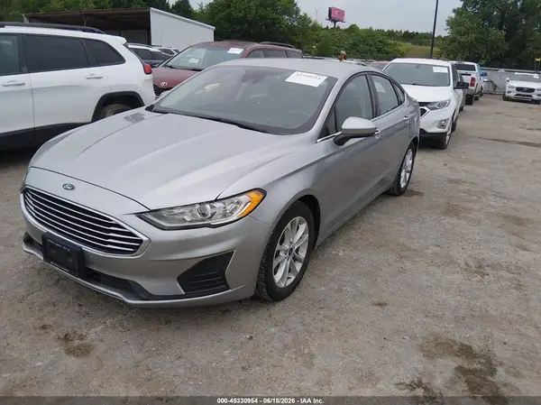 3FA6P0HD2LR105744 2020 FORD FUSION - Image 2