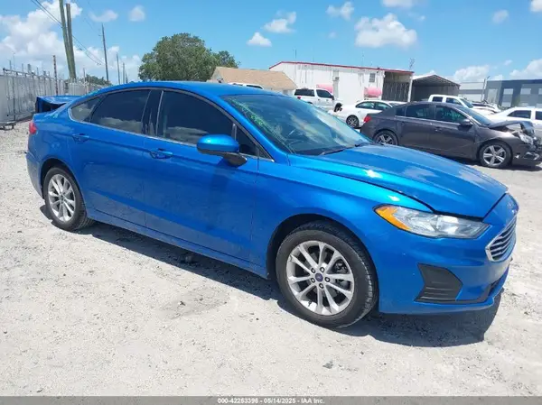 3FA6P0HD2LR110491 2020 FORD FUSION - Image 1