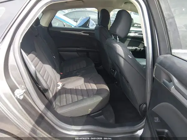 3FA6P0HD2LR110975 2020 FORD FUSION - Image 8