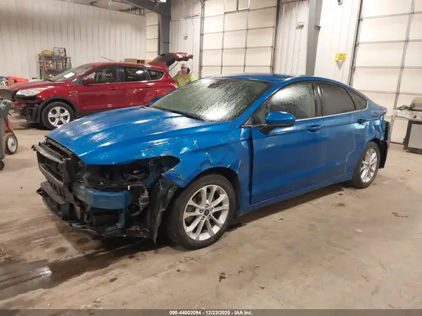 3FA6P0HD2LR111835 2020 FORD FUSION - Image 2