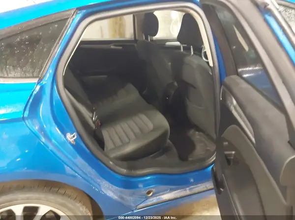 3FA6P0HD2LR111835 2020 FORD FUSION - Image 8