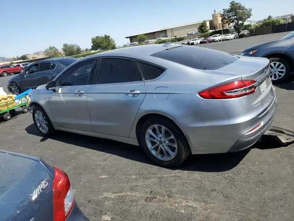 3FA6P0HD2LR114718 2020 FORD FUSION - Image 2