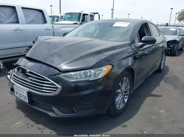 3FA6P0HD2LR120129 2020 FORD FUSION - Image 2
