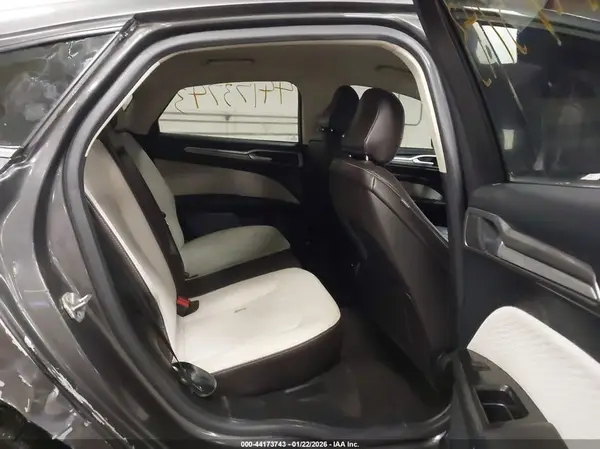 3FA6P0HD2LR126772 2020 FORD FUSION - Image 8