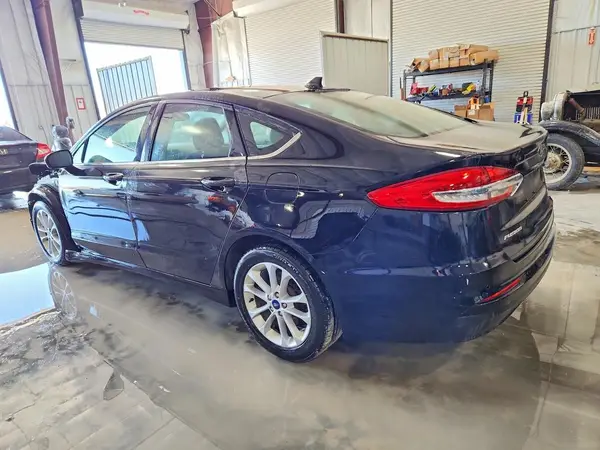 3FA6P0HD2LR144589 2020 FORD FUSION - Image 2