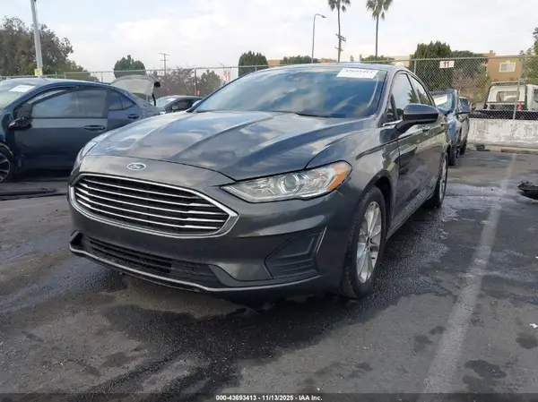 3FA6P0HD2LR149131 2020 FORD FUSION - Image 2