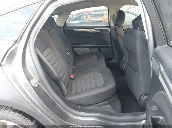 3FA6P0HD2LR149131 2020 FORD FUSION - Image 8