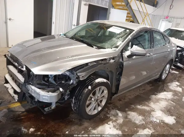 3FA6P0HD2LR167239 2020 FORD FUSION - Image 2