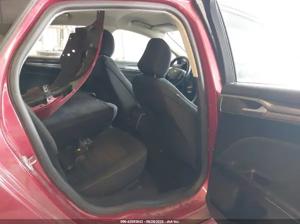 3FA6P0HD2LR167564 2020 FORD FUSION - Image 8