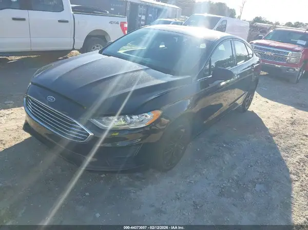 3FA6P0HD2LR172330 2020 FORD FUSION - Image 2