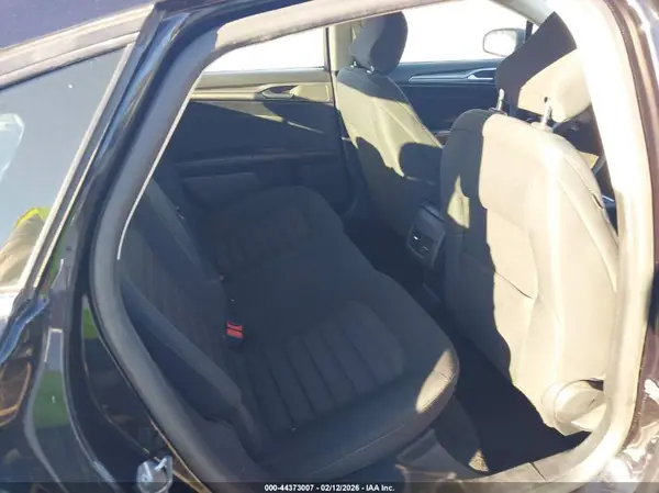 3FA6P0HD2LR172330 2020 FORD FUSION - Image 8