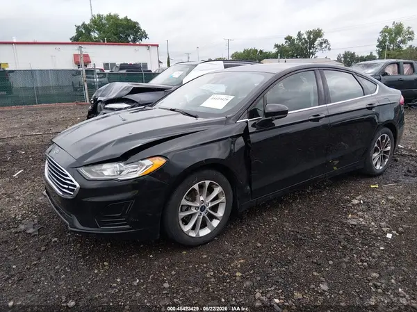 3FA6P0HD2LR191685 2020 FORD FUSION - Image 2