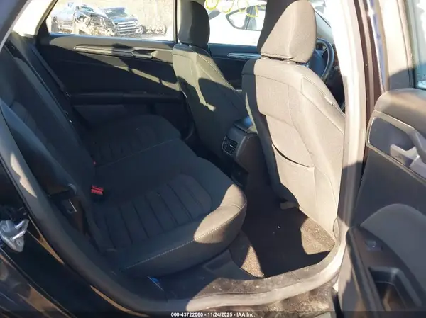 3FA6P0HD2LR217993 2020 FORD FUSION - Image 8