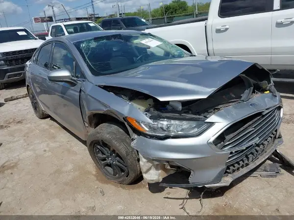 3FA6P0HD2LR218089 2020 FORD FUSION - Image 1