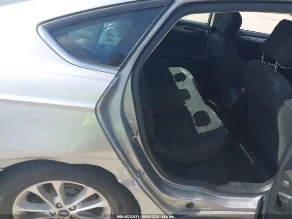 3FA6P0HD2LR218562 2020 FORD FUSION - Image 8