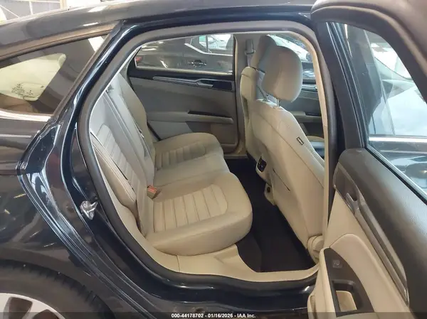 3FA6P0HD2LR219114 2020 FORD FUSION - Image 8