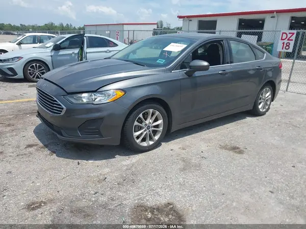 3FA6P0HD2LR235975 2020 FORD FUSION - Image 2