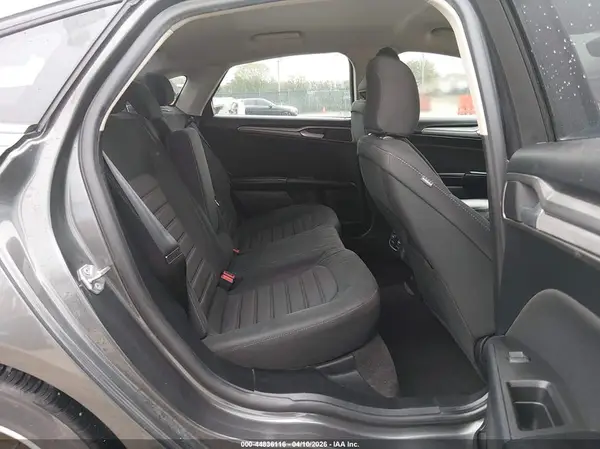 3FA6P0HD2LR246409 2020 FORD FUSION - Image 8