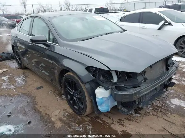 3FA6P0HD2LR253019 2020 FORD FUSION - Image 1
