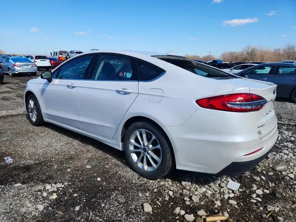 3FA6P0HD2LR254817 2020 FORD FUSION - Image 2