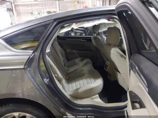 3FA6P0HD2LR255157 2020 FORD FUSION - Image 8