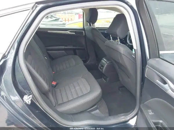 3FA6P0HD2LR260245 2020 FORD FUSION - Image 8