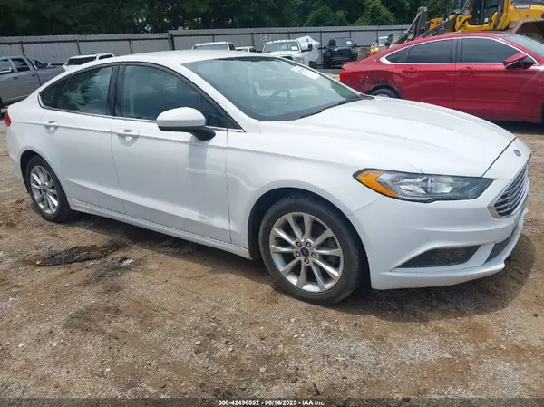 3FA6P0HD3HR109812 2017 FORD FUSION - Image 1