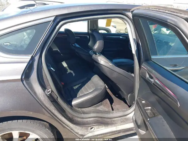 3FA6P0HD3HR120406 2017 FORD FUSION - Image 8