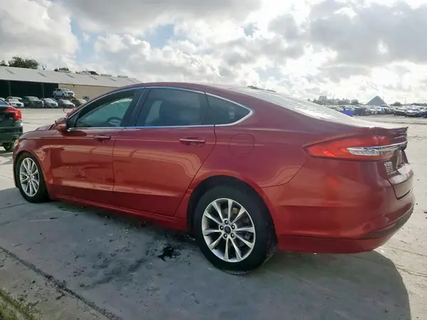 3FA6P0HD3HR131941 2017 FORD FUSION - Image 2
