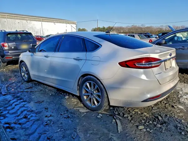 3FA6P0HD3HR142891 2017 FORD FUSION - Image 2